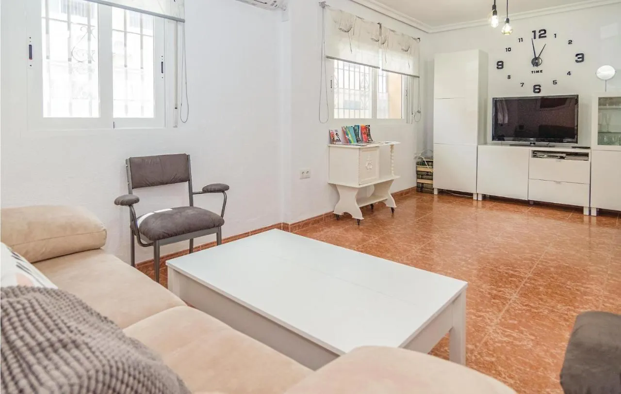 Stunning Apartment In Cordoba With Kitchen