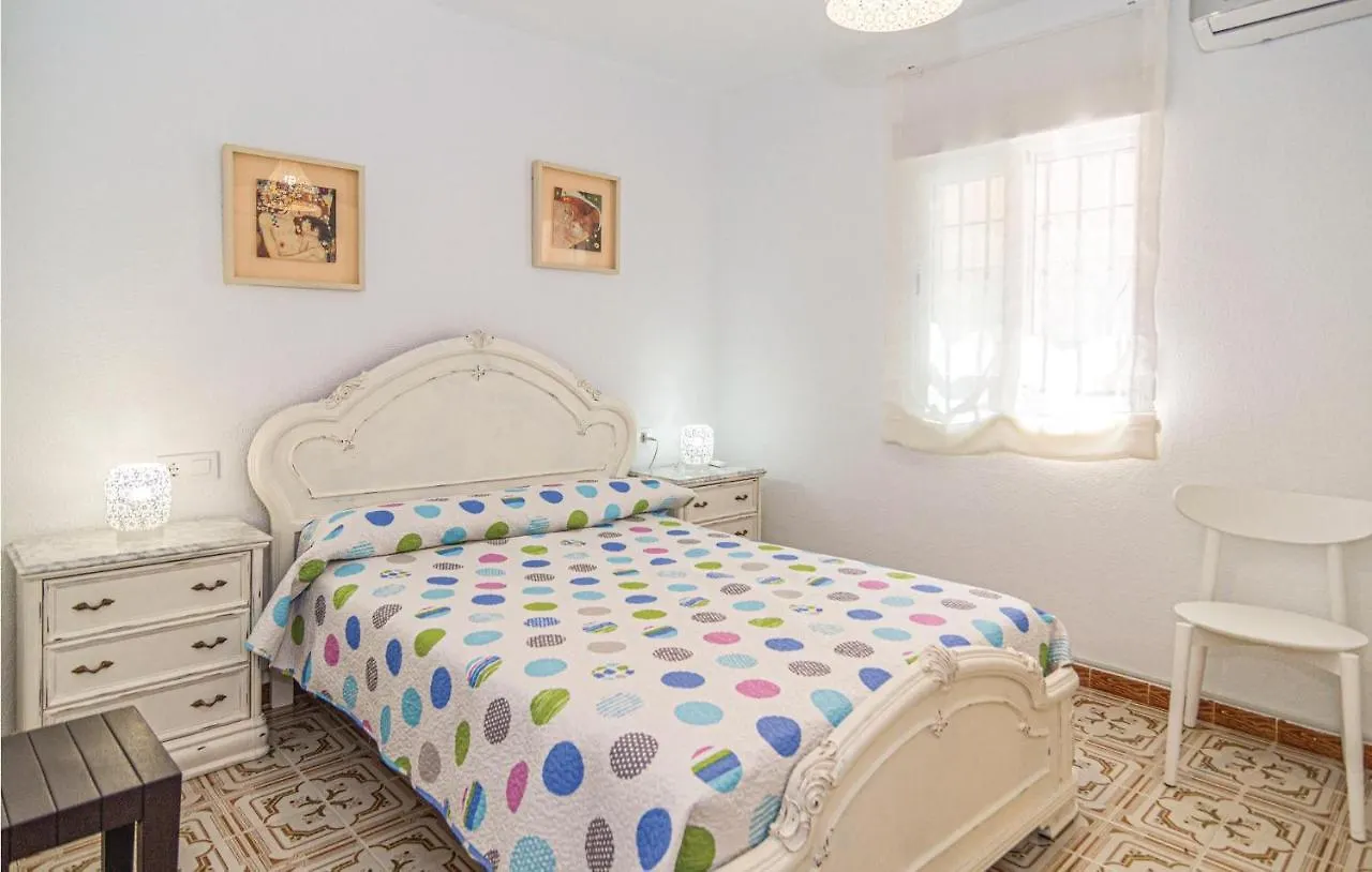Stunning Apartment In Cordoba With Kitchen 0*,